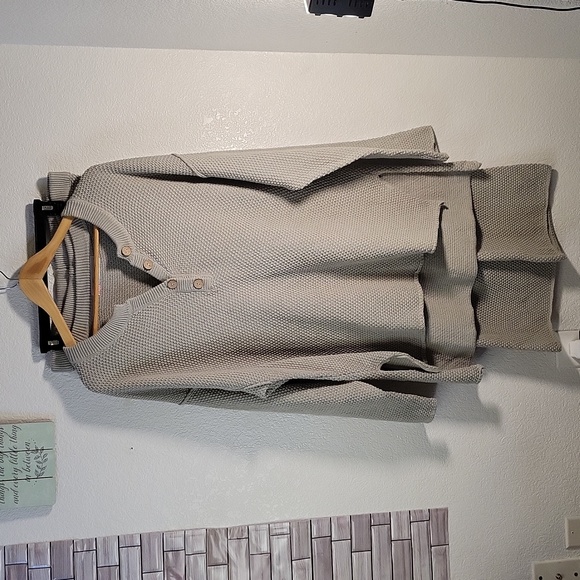 NWOT, ❤ , Free People Beach. "Hailee sweater - Picture 2 of 16